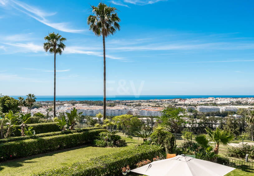 Turnkey ready apartment with Panoramic Seaviews in the heart of the Golf-Valley