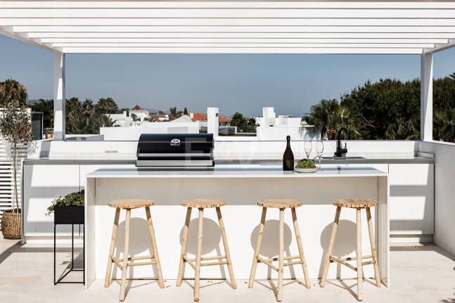 Moderne Zeitgenössische Villa In Laufdistanz Zum Puente Romano An Der Goldenen Meile Von Marbella