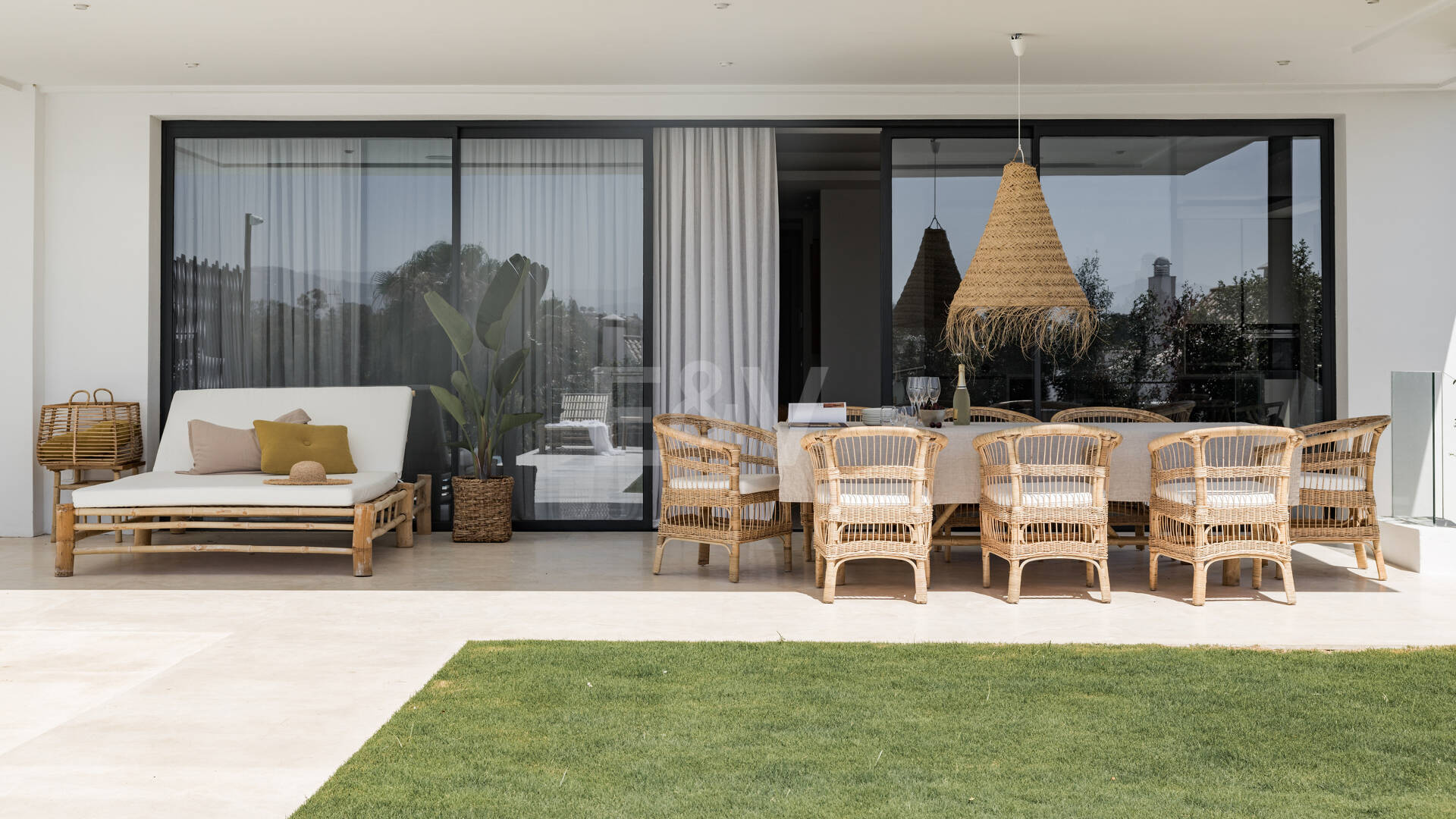 Moderne Zeitgenössische Villa In Laufdistanz Zum Puente Romano An Der Goldenen Meile Von Marbella