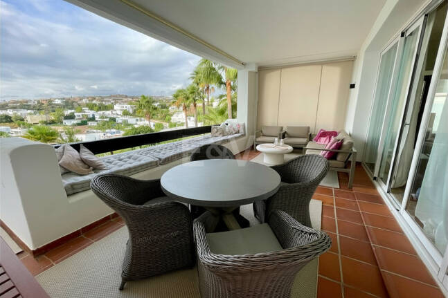 Apartament do wynajęcia w Benahavis