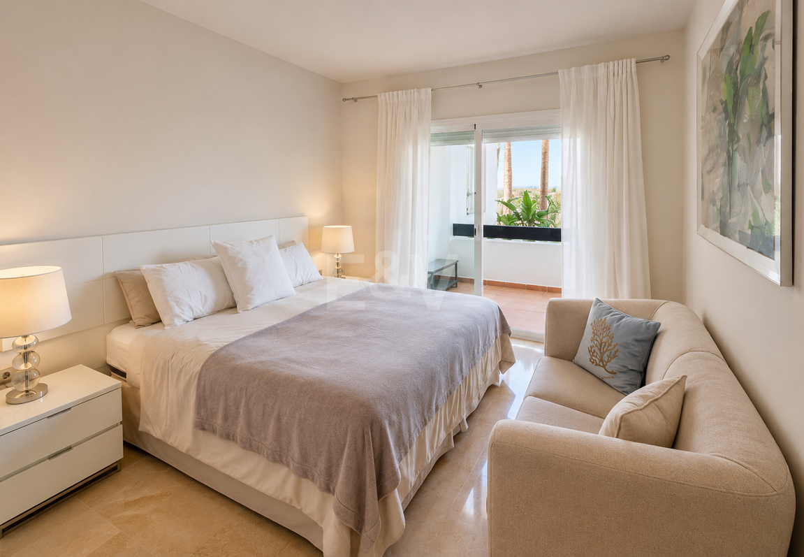 Elegant 3-Bedroom Apartment with Panoramic Sea Views in Lomas del Marqués, Benahavís | Long-Term Rental