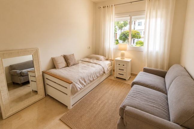 Elegant 3-Bedroom Apartment with Panoramic Sea Views in Lomas del Marqués, Benahavís | Long-Term Rental