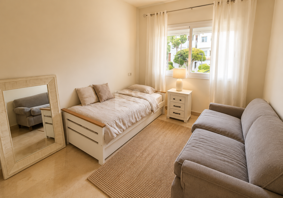 Elegant 3-Bedroom Apartment with Panoramic Sea Views in Lomas del Marqués, Benahavís | Long-Term Rental