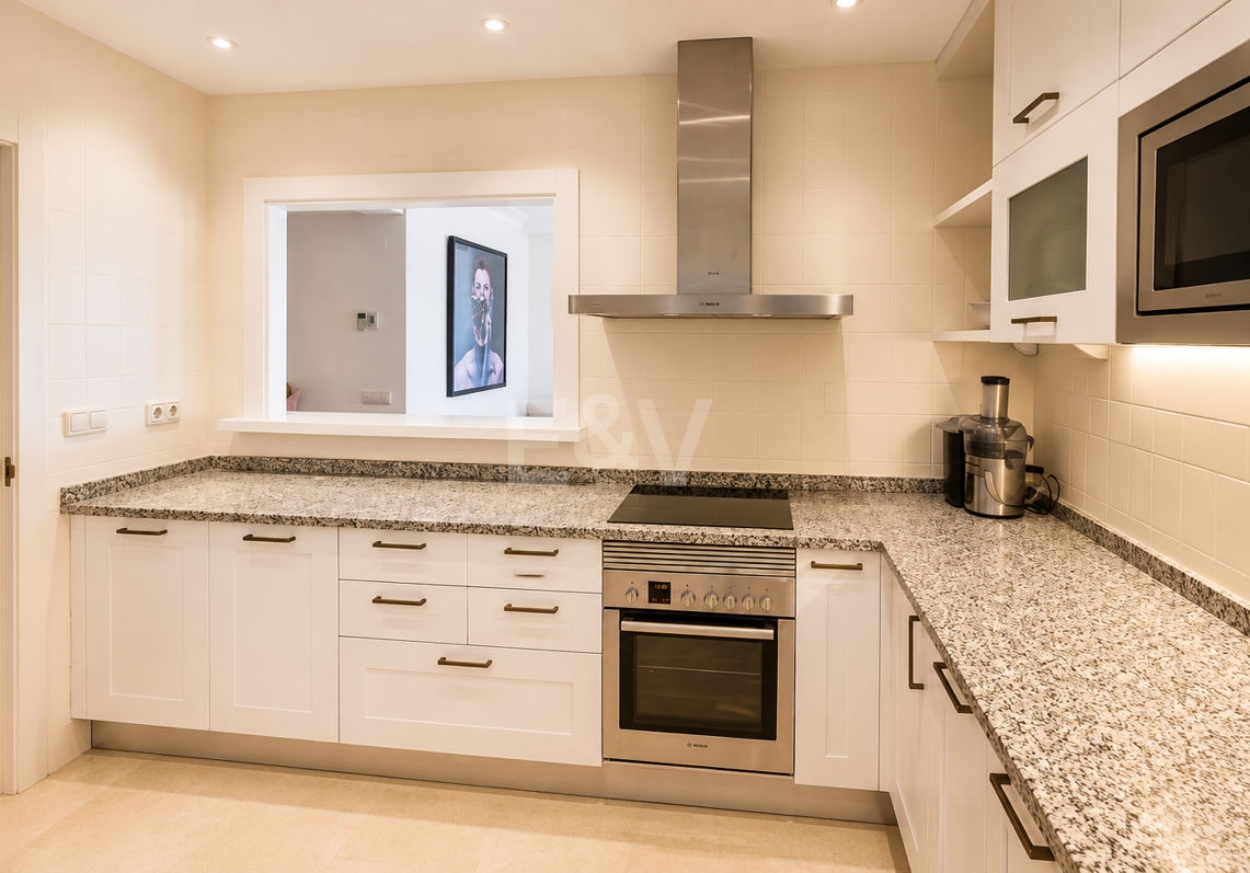 Elegant 3-Bedroom Apartment with Panoramic Sea Views in Lomas del Marqués, Benahavís | Long-Term Rental