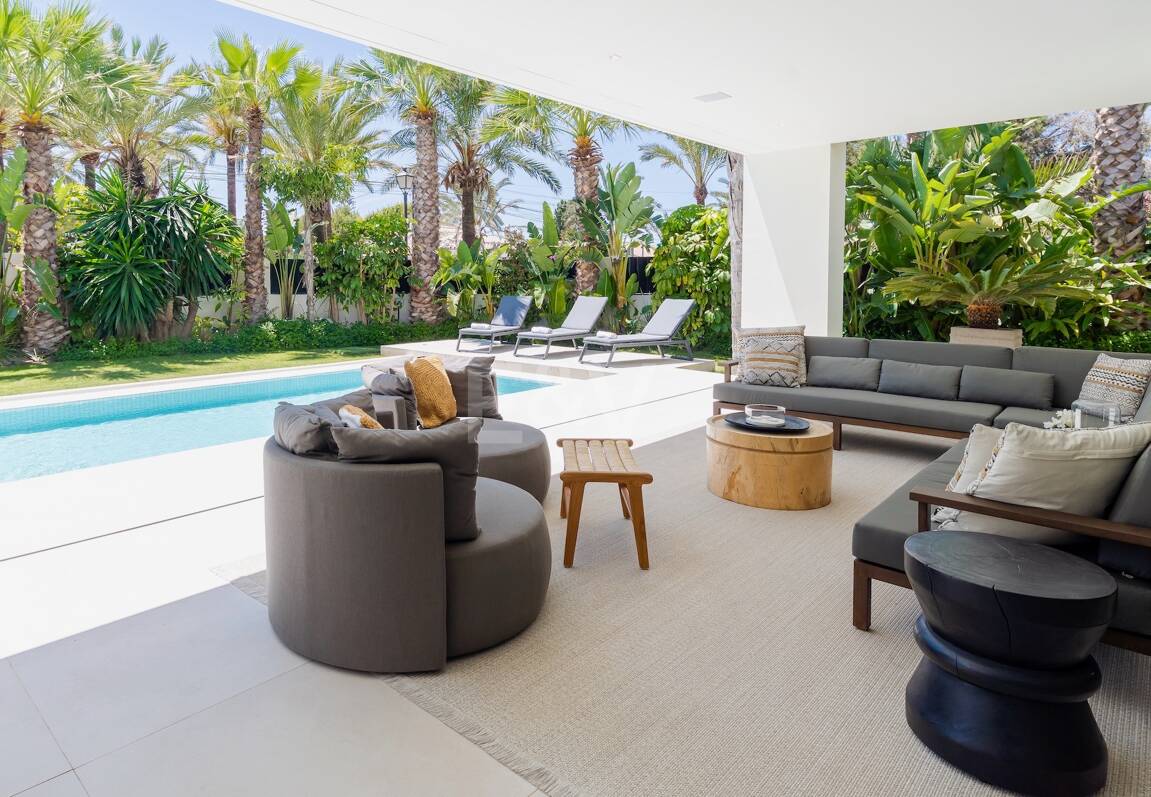 Impresionante villa contemporánea con vistas panorámicas al mar