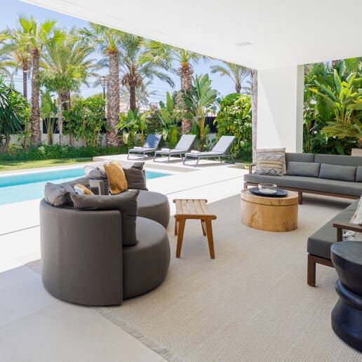 Impresionante villa contemporánea con vistas panorámicas al mar