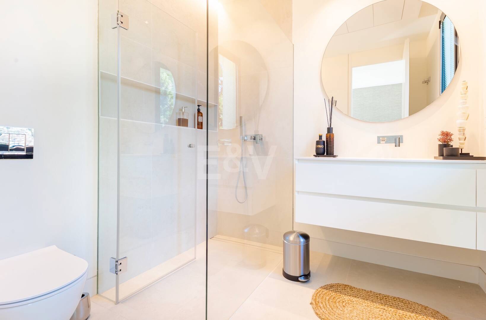 Impresionante villa contemporánea con vistas panorámicas al mar