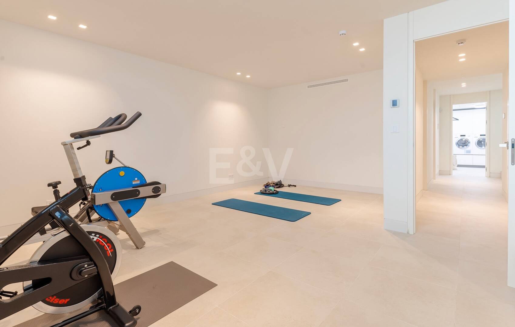 Impresionante villa contemporánea con vistas panorámicas al mar