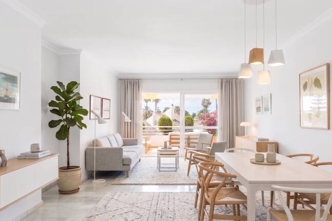 Appartement spacieux dans un complexe de golf en première ligne à distance de marche de la plage