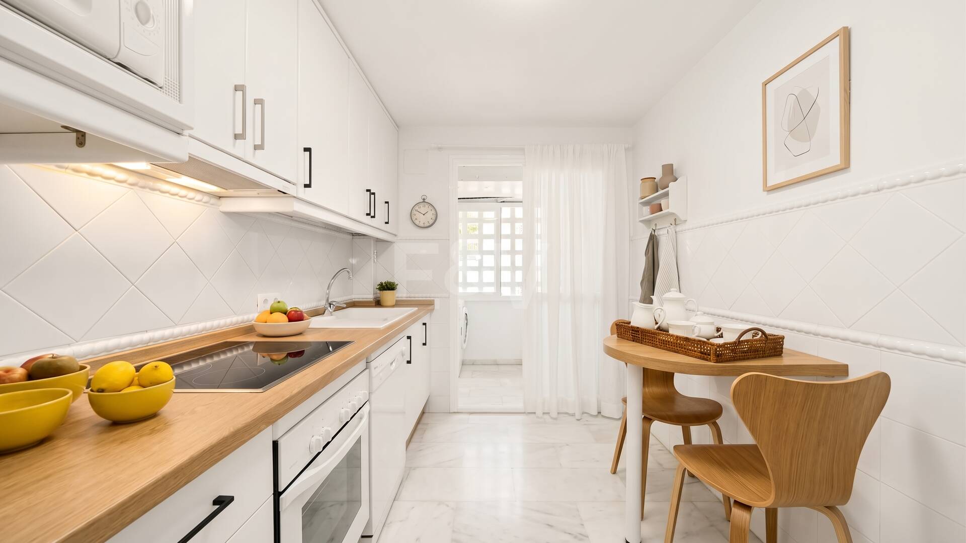 Appartement spacieux dans un complexe de golf en première ligne à distance de marche de la plage