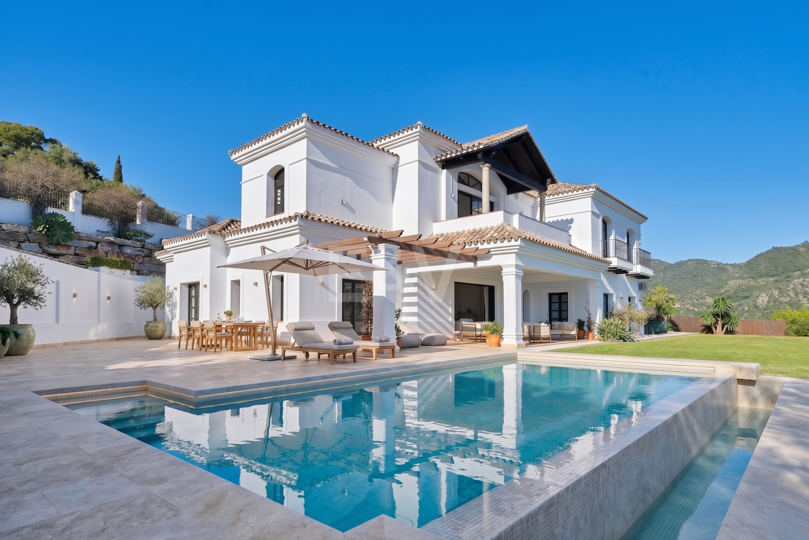 Majestic Andaluzjańska willa z widokiem na morze panoramiczne i góry