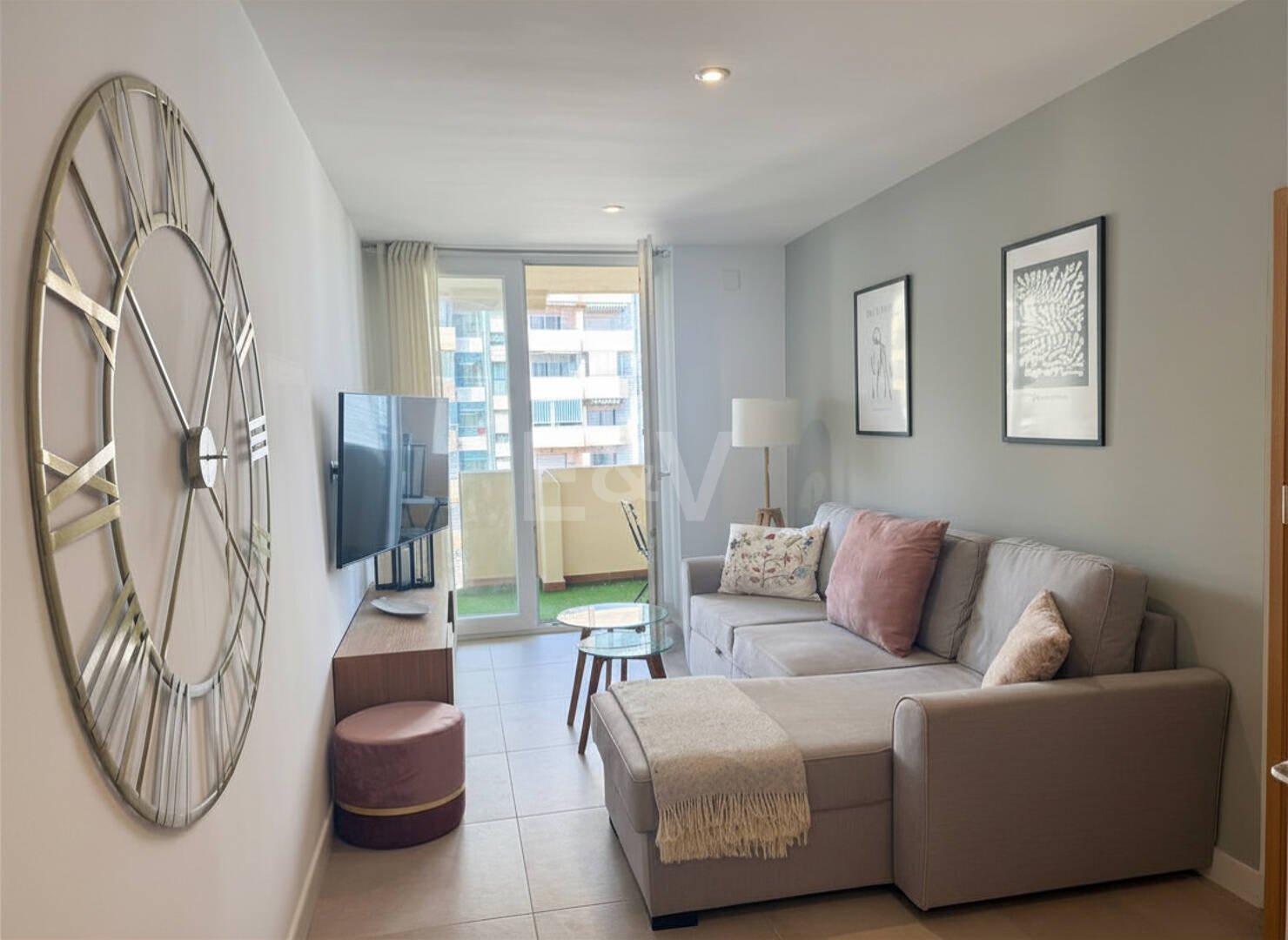 Gemütliche 1-Zimmer-Wohnung direkt am Strand im Zentrum von Marbella – 30 m vom Meer | Langzeitmiete