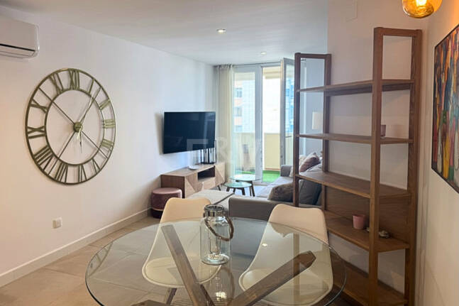 Gemütliche 1-Zimmer-Wohnung direkt am Strand im Zentrum von Marbella – 30 m vom Meer | Langzeitmiete