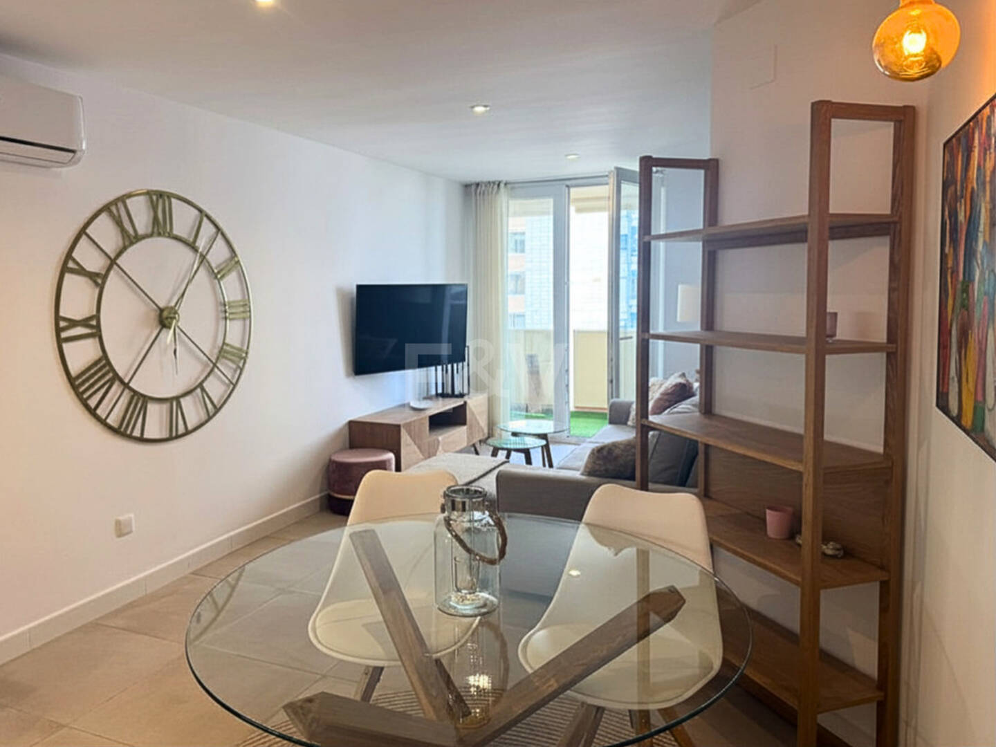 Gemütliche 1-Zimmer-Wohnung direkt am Strand im Zentrum von Marbella – 30 m vom Meer | Langzeitmiete