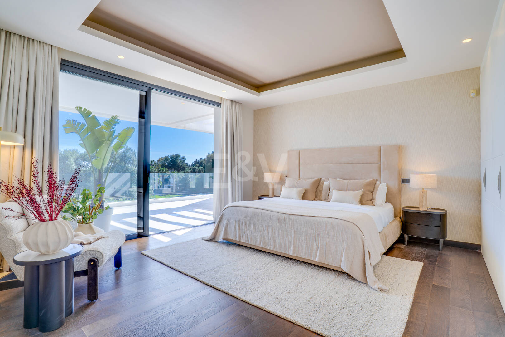 Moderne Villa in Geschlossener Wohnanlage in Gehweite zu Puente Romano und dem Strand