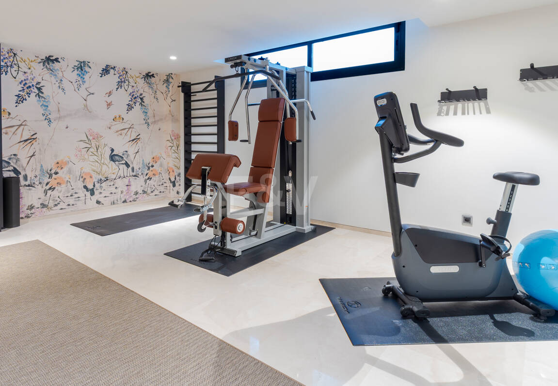 Moderne Villa in Geschlossener Wohnanlage in Gehweite zu Puente Romano und dem Strand