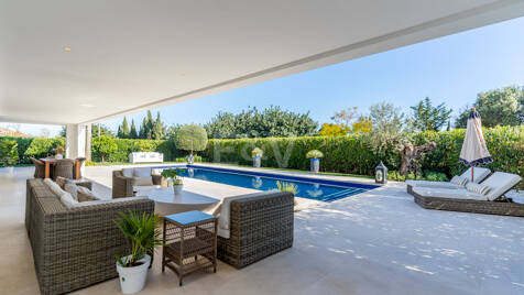 Nowoczesna willa w Gated Community Walking Distance do Puente Romano i plaży