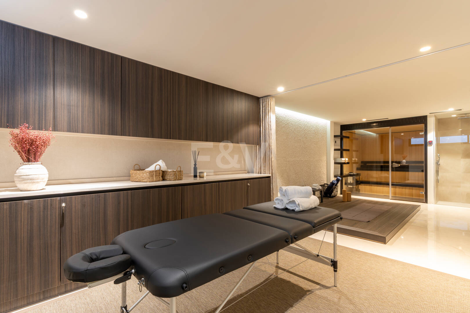 Moderne Villa in Geschlossener Wohnanlage in Gehweite zu Puente Romano und dem Strand