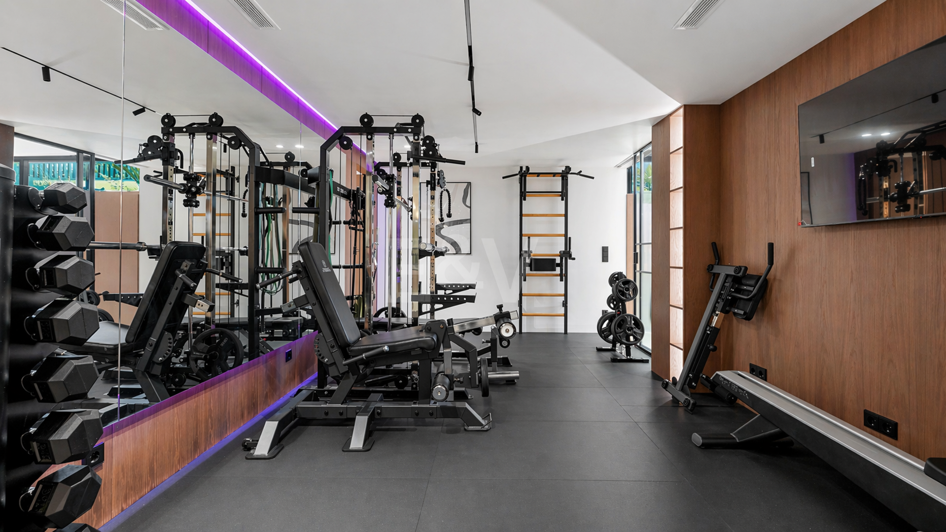 Villa junto a la playa con vistas al mar, solárium en azotea y zona de bienestar