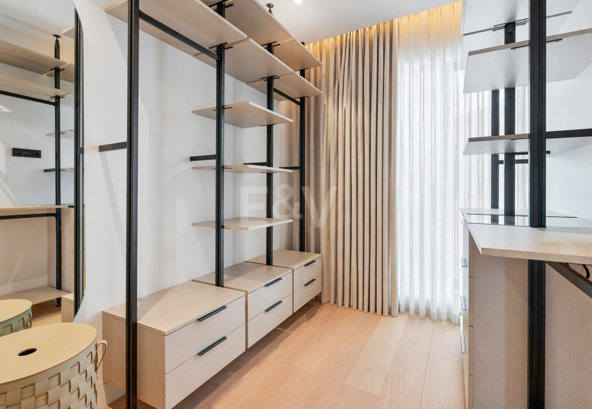 Villa junto a la playa con vistas al mar, solárium en azotea y zona de bienestar