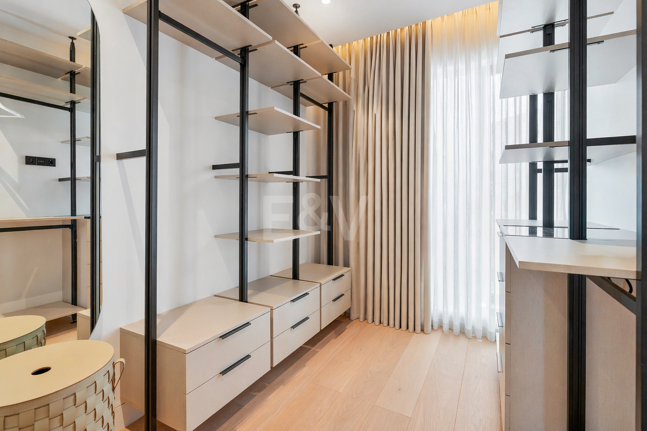 Villa junto a la playa con vistas al mar, solárium en azotea y zona de bienestar