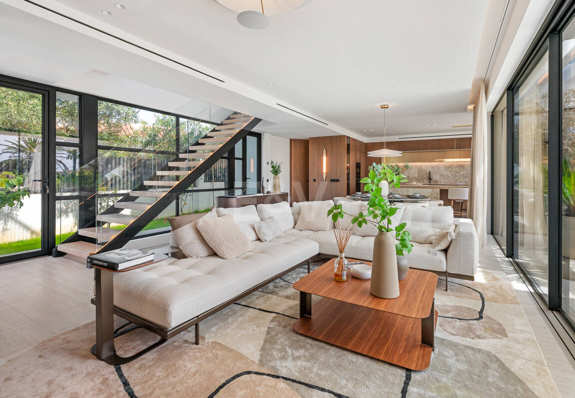 Villa junto a la playa con vistas al mar, solárium en azotea y zona de bienestar