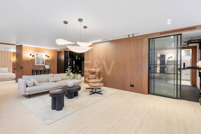 Villa junto a la playa con vistas al mar, solárium en azotea y zona de bienestar