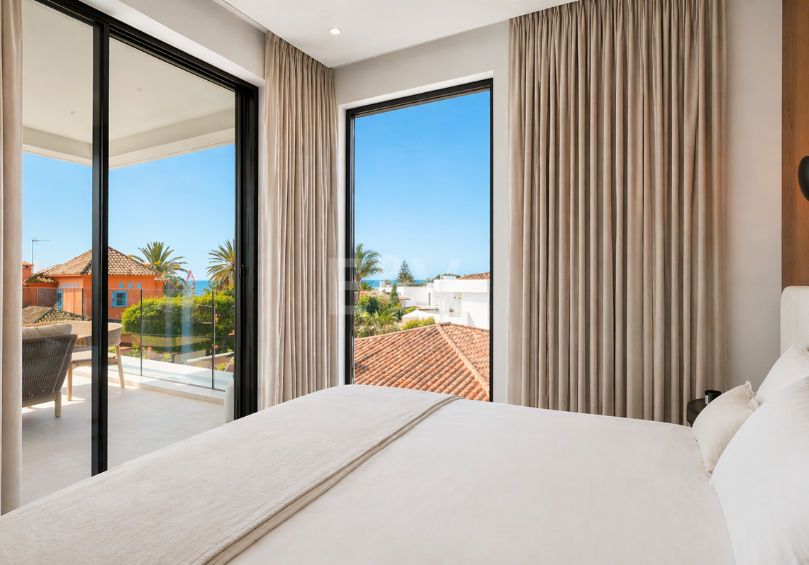 Beachside Villa with Sea Views, Rooftop Solarium and Wellness Area