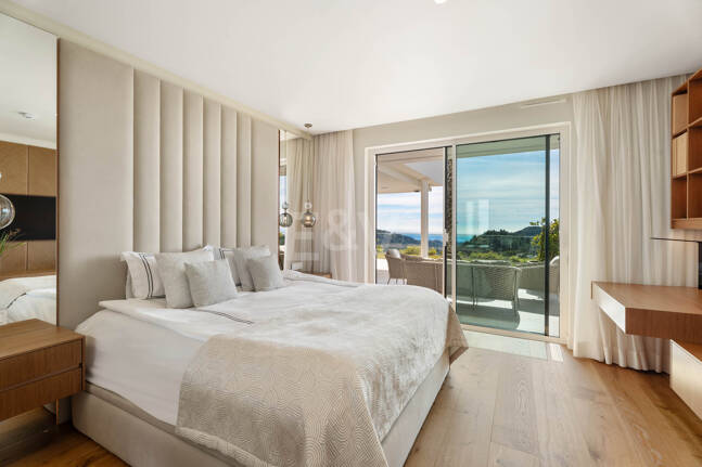 Apartamento con jardín privado en Palo Alto Marbella con vistas panorámicas al mar