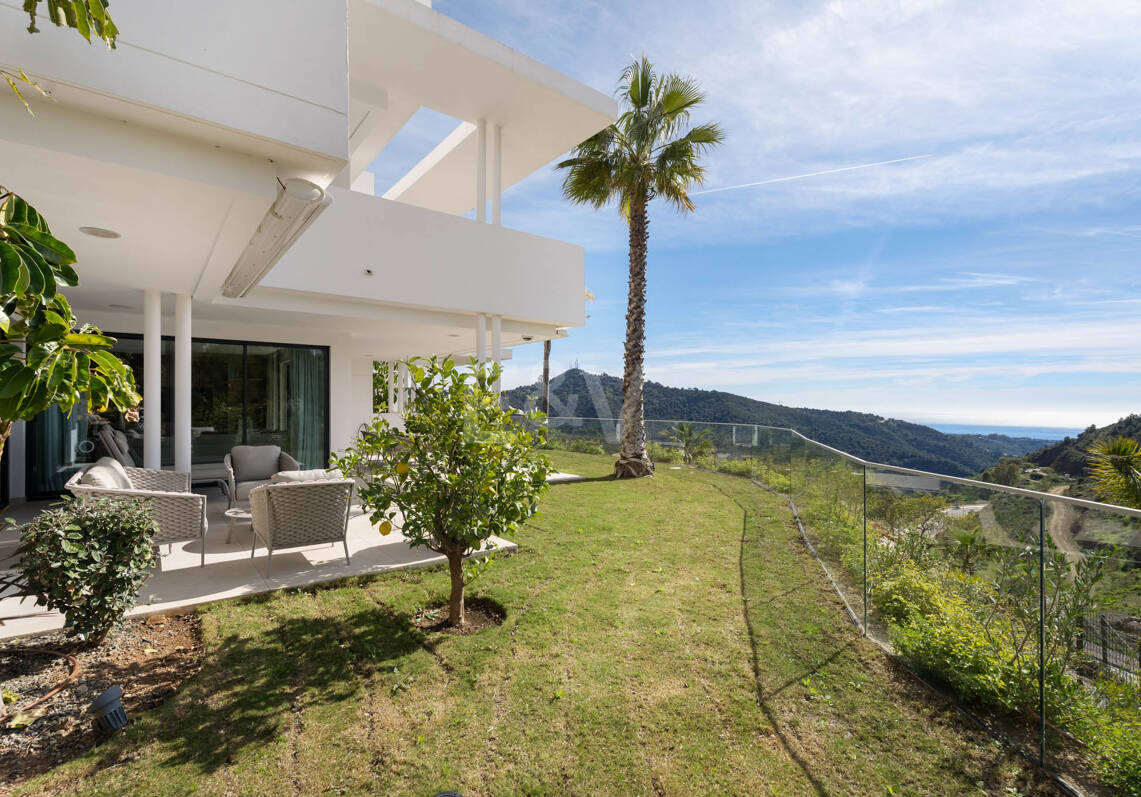 Garden Apartment na sprzedaż w Palo Alto Marbella z widokiem na morze panoramiczne