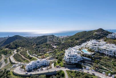 Gartenwohnung in Palo Alto Marbella mit Panoramablick auf das Meer zu verkaufen
