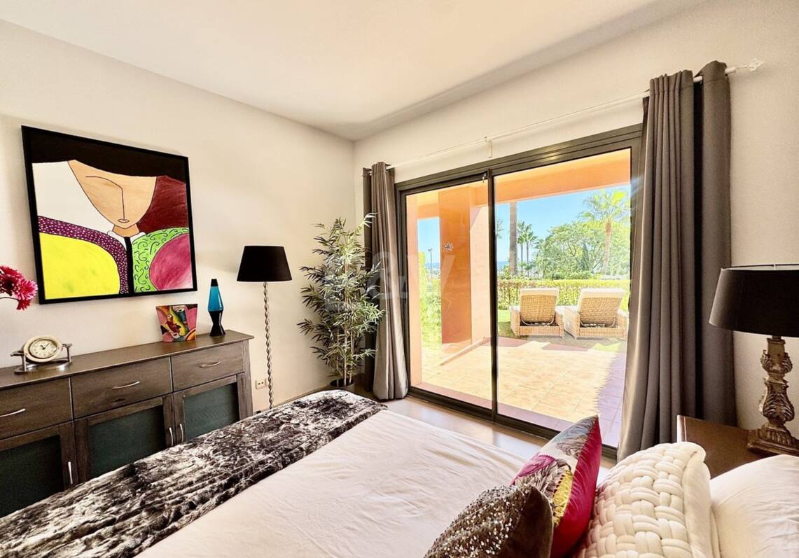 Exclusive Garden Apartment avec vue sur la mer panoramique et le golf
