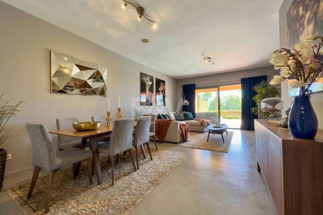 Exclusive Garden Apartment avec vue sur la mer panoramique et le golf