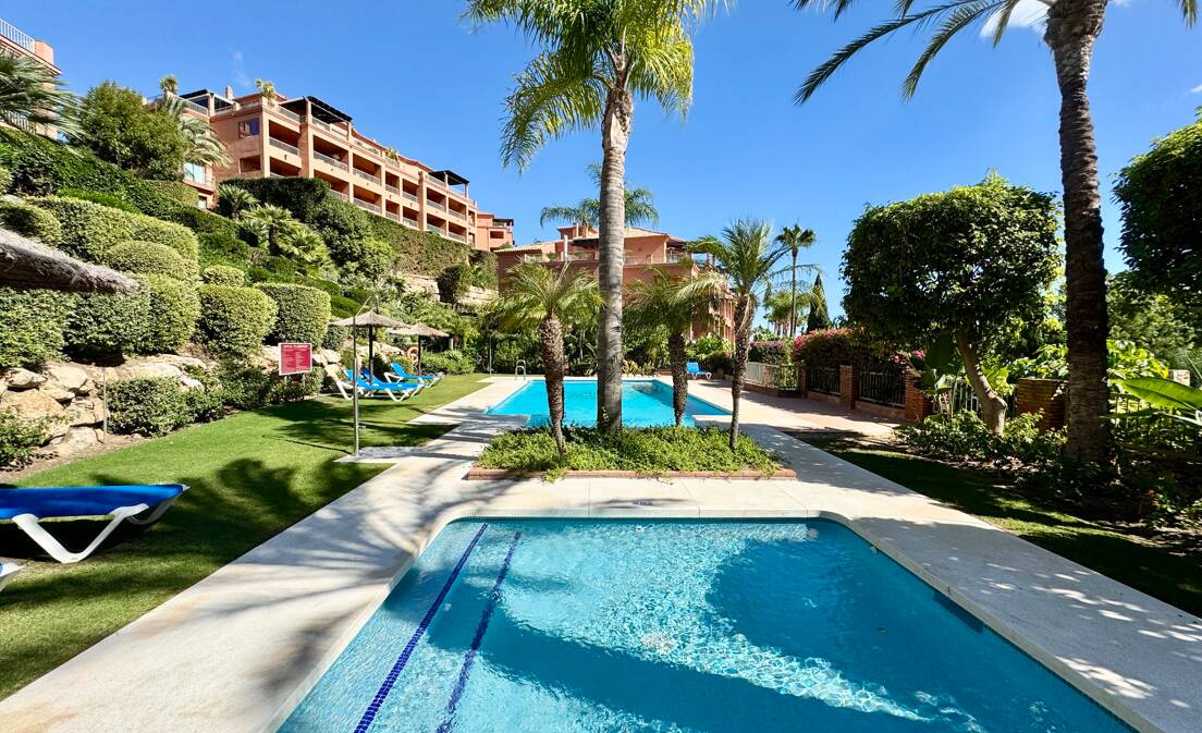 Exclusive Garden Apartment z widokiem na morze panoramiczne i Golf