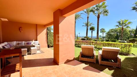 Exclusive Garden Apartment avec vue sur la mer panoramique et le golf