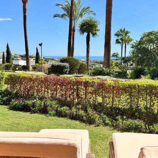 Exclusive Garden Apartment avec vue sur la mer panoramique et le golf