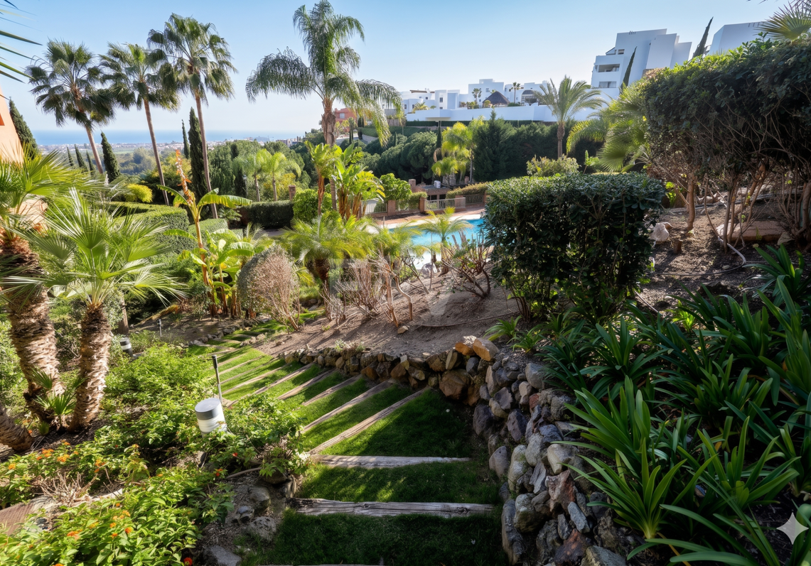 Exclusive Garden Apartment avec vue sur la mer panoramique et le golf