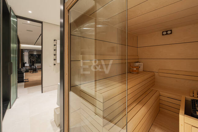 Spektakuläre Neubauvilla mit Meerblick im Marbella Hill Club