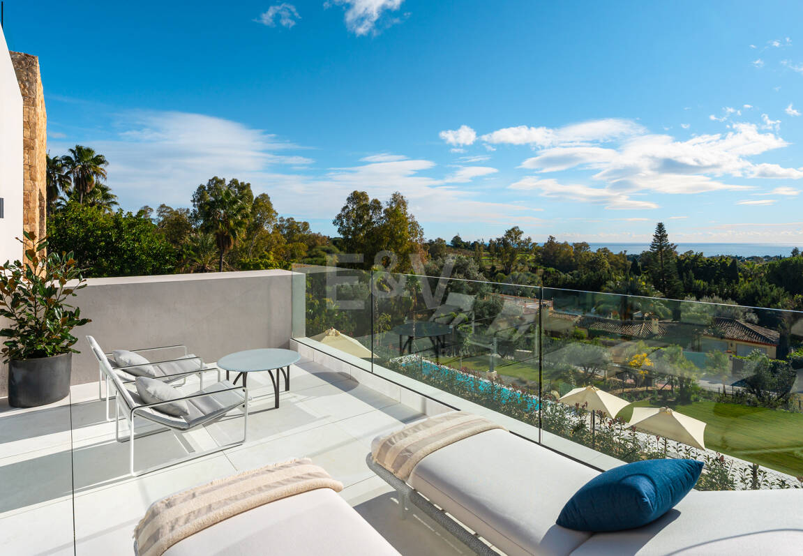 Spektakuläre Neubauvilla mit Meerblick im Marbella Hill Club