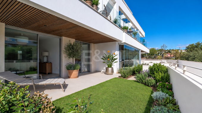 Modern Beachside Lägenhet med Premium bekvämligheter