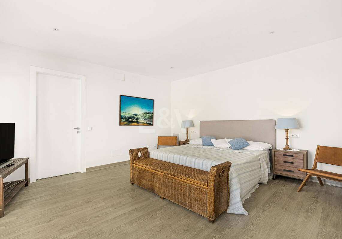 Villa contemporánea con vistas al mar a pocos pasos de la playa de Los Monteros