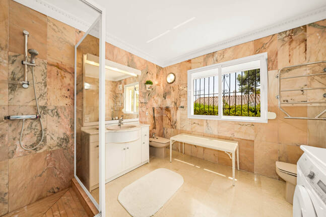 Rare Opportunity: Spacious Apartment with Garden, Pool & Sea Views