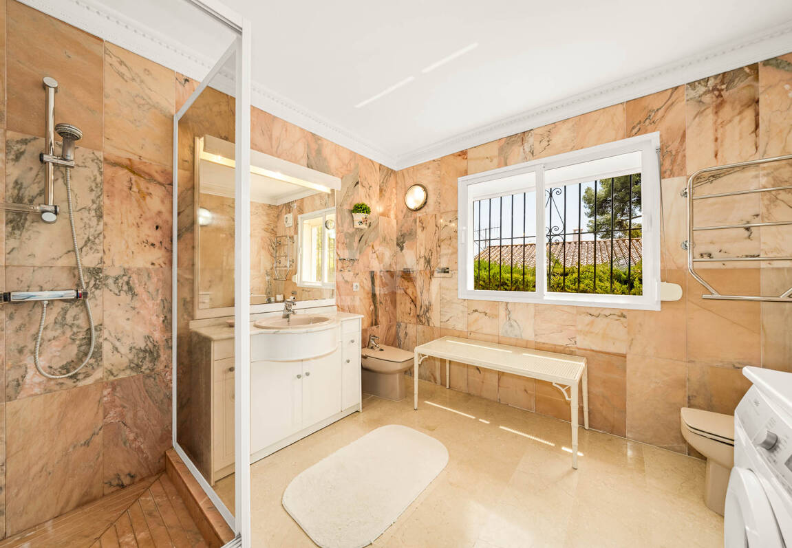 Rare Opportunity: Spacious Apartment with Garden, Pool & Sea Views