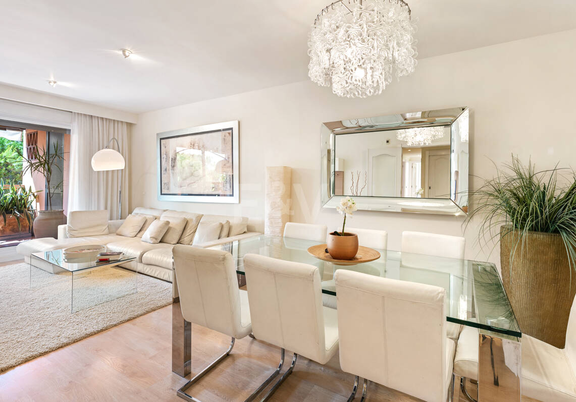 Exclusive Apartment with Private Terrace in Nagüeles
