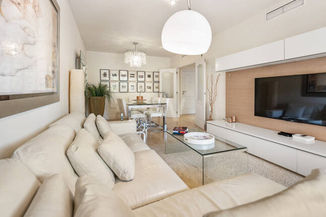 Exclusivo apartamento con terraza privada en Nagüeles