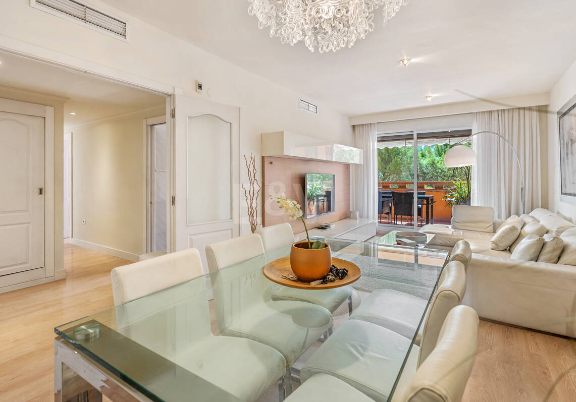 Exclusive Apartment with Private Terrace in Nagüeles