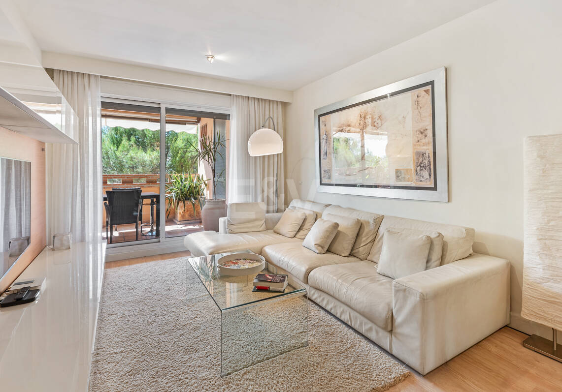 Exclusive Apartment with Private Terrace in Nagüeles