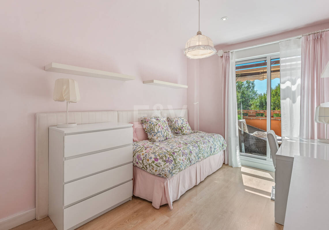 Exclusive Apartment with Private Terrace in Nagüeles