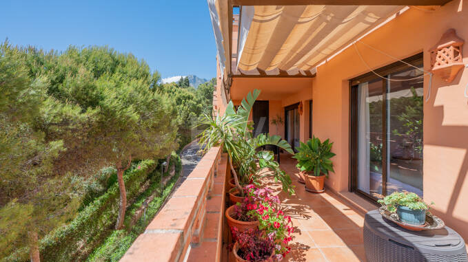 Exclusive Apartment with Private Terrace in Nagüeles