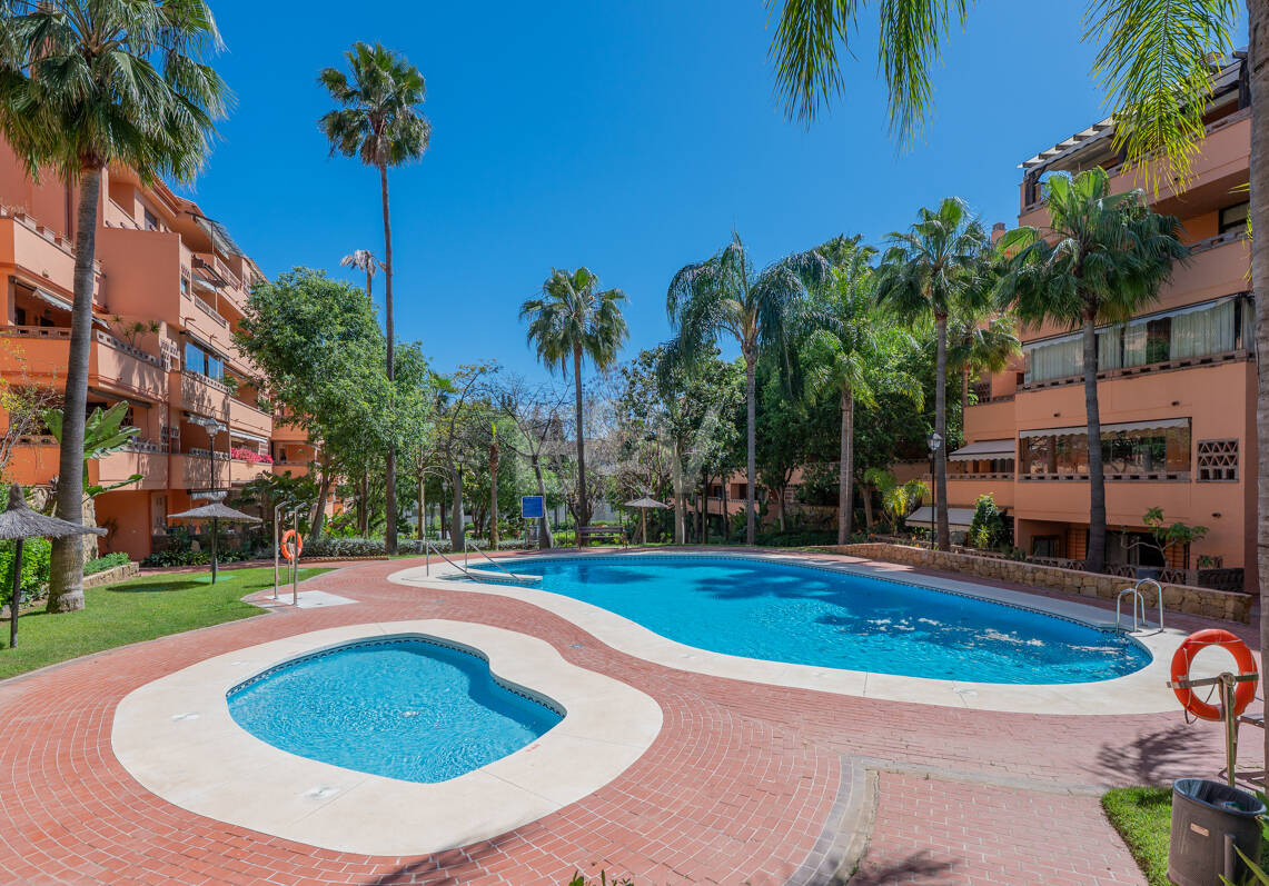 Exclusive Apartment with Private Terrace in Nagüeles